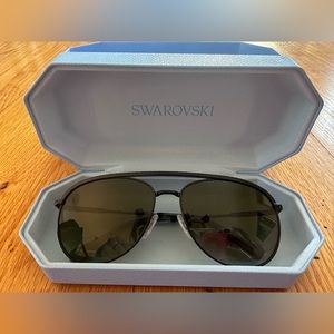 🆕✨NEW IN BOX Swarovski Aviator Sunglasses✨